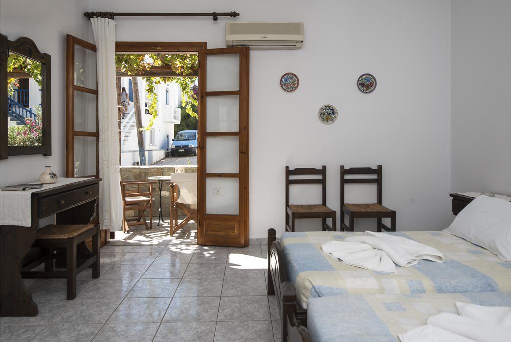 Mitsi Studios Νάουσα Δωμάτιο φωτογραφία